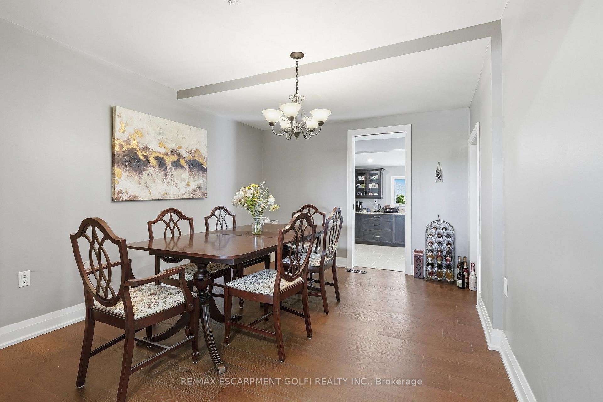 Photo 9 of 7186 Garner Road, Niagara Falls, Forestview — HOMEH