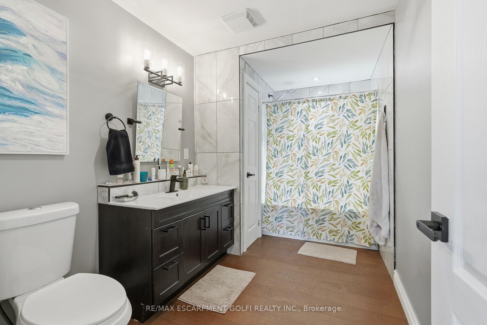 Photo 17 of 7186 Garner Road, Niagara Falls, Forestview — HOMEH
