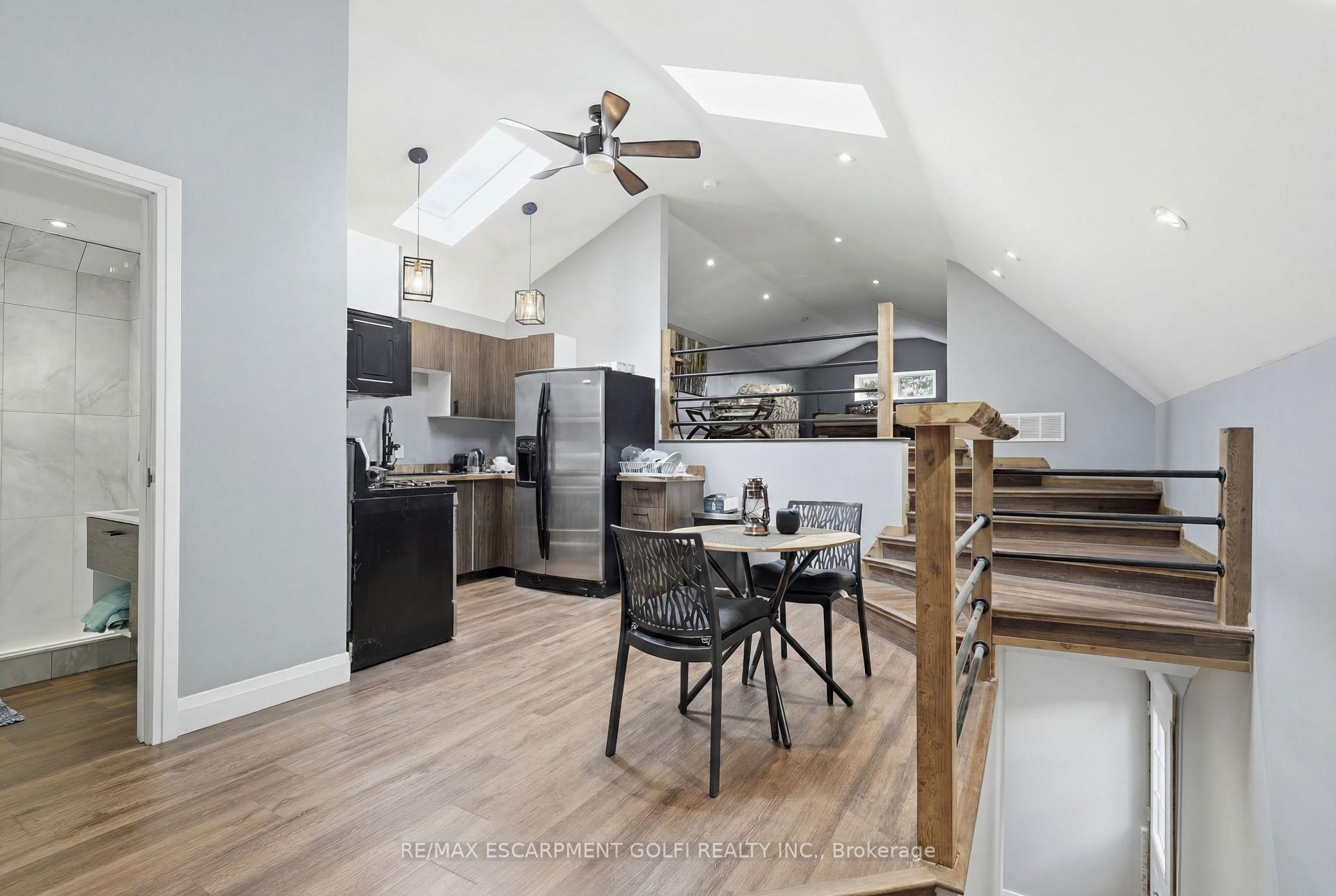 Photo 18 of 7186 Garner Road, Niagara Falls, Forestview — HOMEH