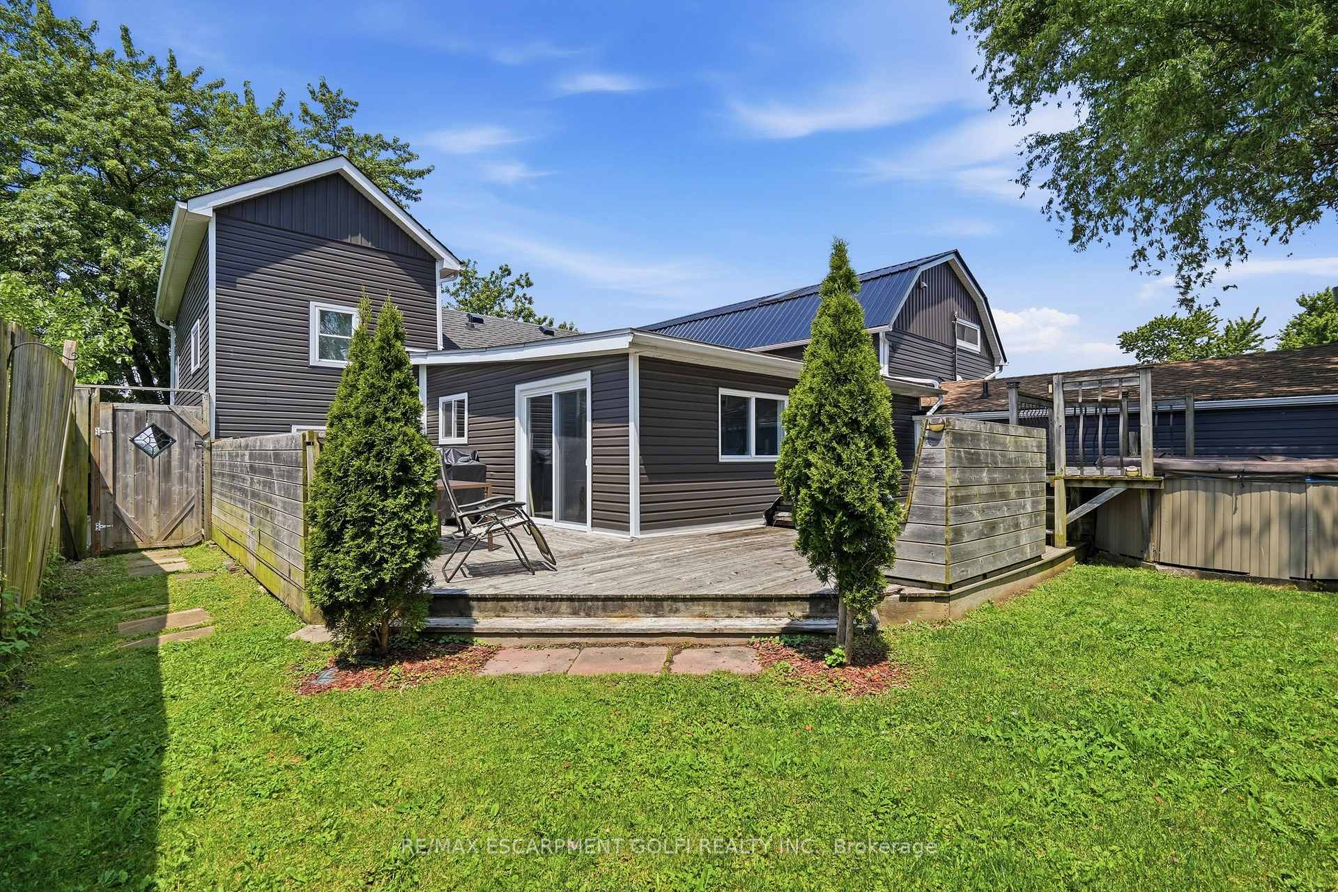 Photo 26 of 7186 Garner Road, Niagara Falls, Forestview — HOMEH