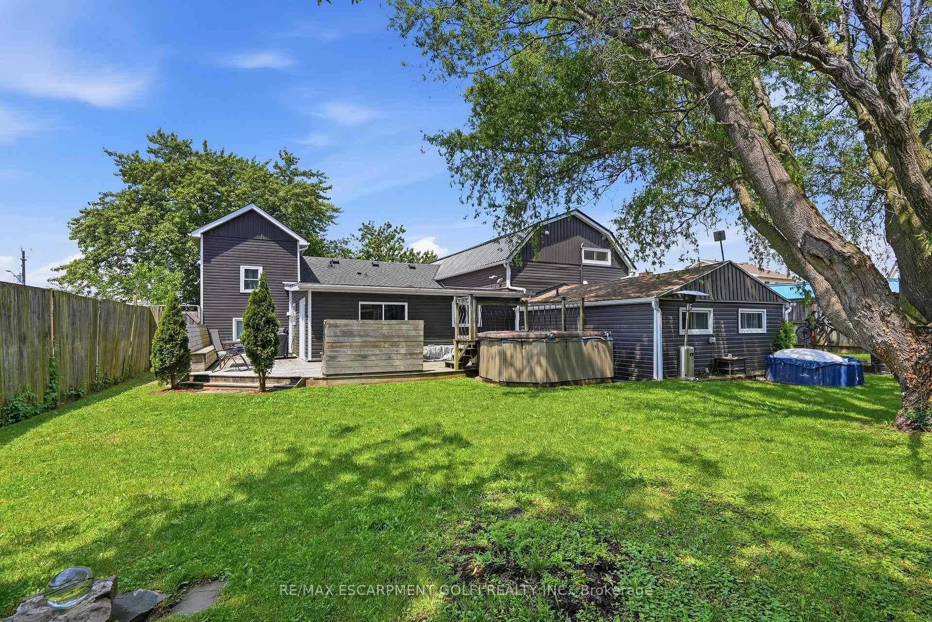 Photo 27 of 7186 Garner Road, Niagara Falls, Forestview — HOMEH