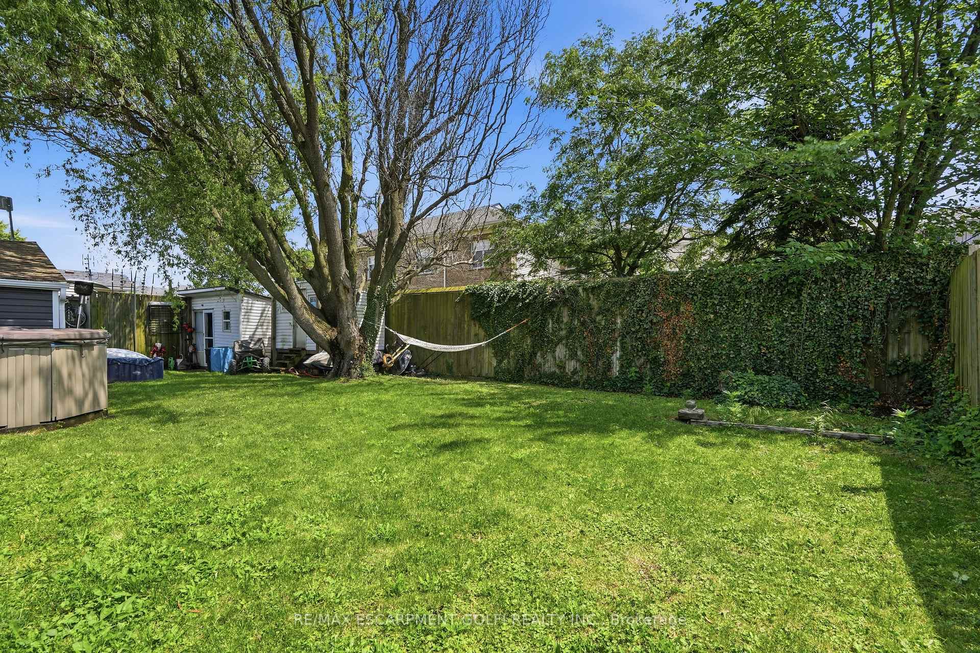 Photo 29 of 7186 Garner Road, Niagara Falls, Forestview — HOMEH