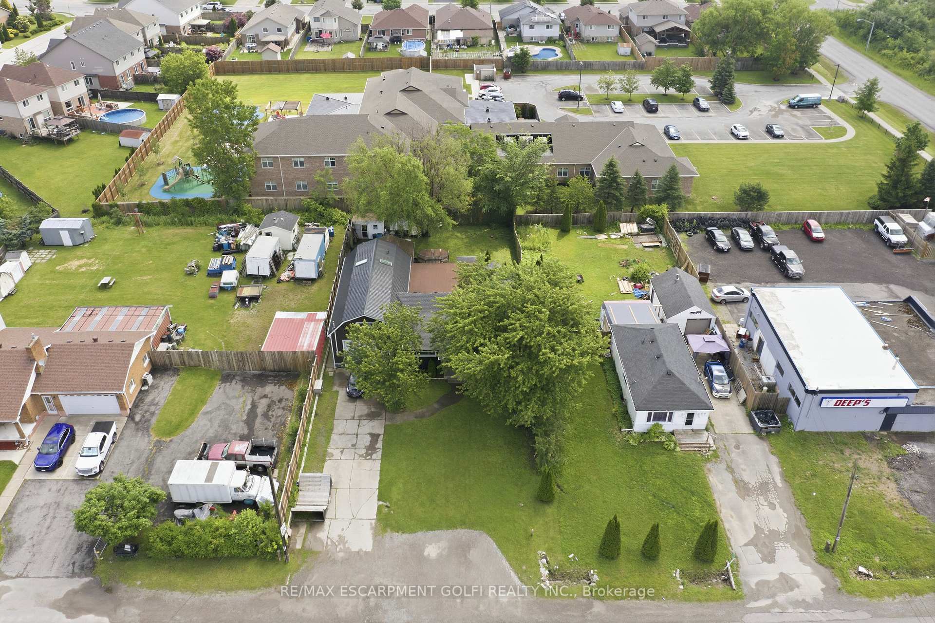 Photo 30 of 7186 Garner Road, Niagara Falls, Forestview — HOMEH