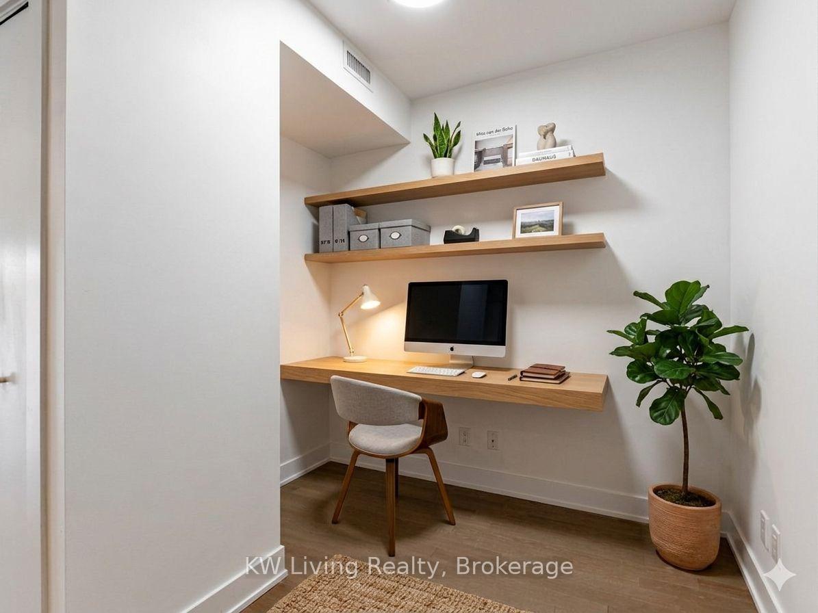 Photo 6 of Unit 409, 3018 Yonge Street, Toronto, Lawrence Park South — HOMEH