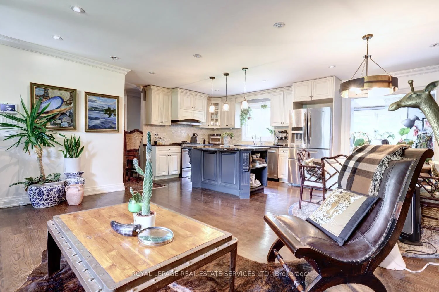 Photo 11 of 1028 Cedar Avenue, Burlington, LaSalle — HOMEH