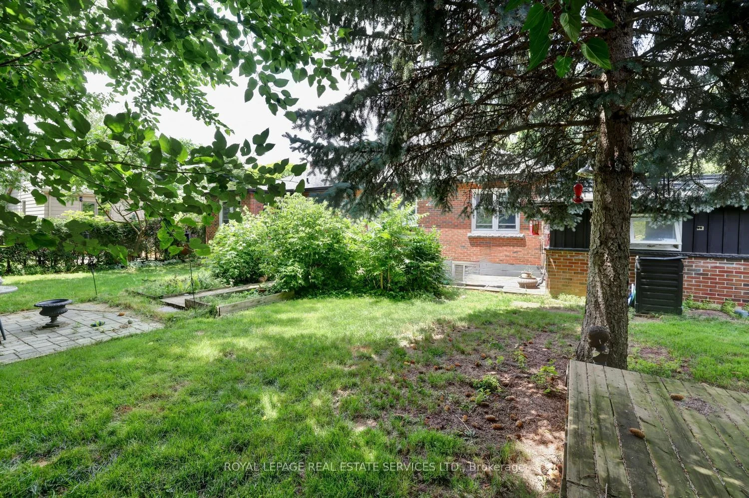 Photo 34 of 1028 Cedar Avenue, Burlington, LaSalle — HOMEH