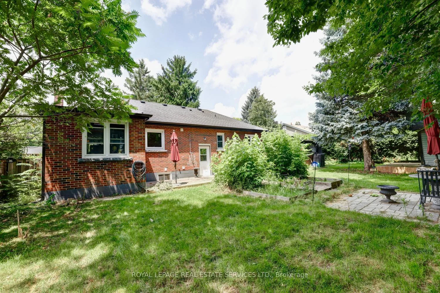 Photo 38 of 1028 Cedar Avenue, Burlington, LaSalle — HOMEH
