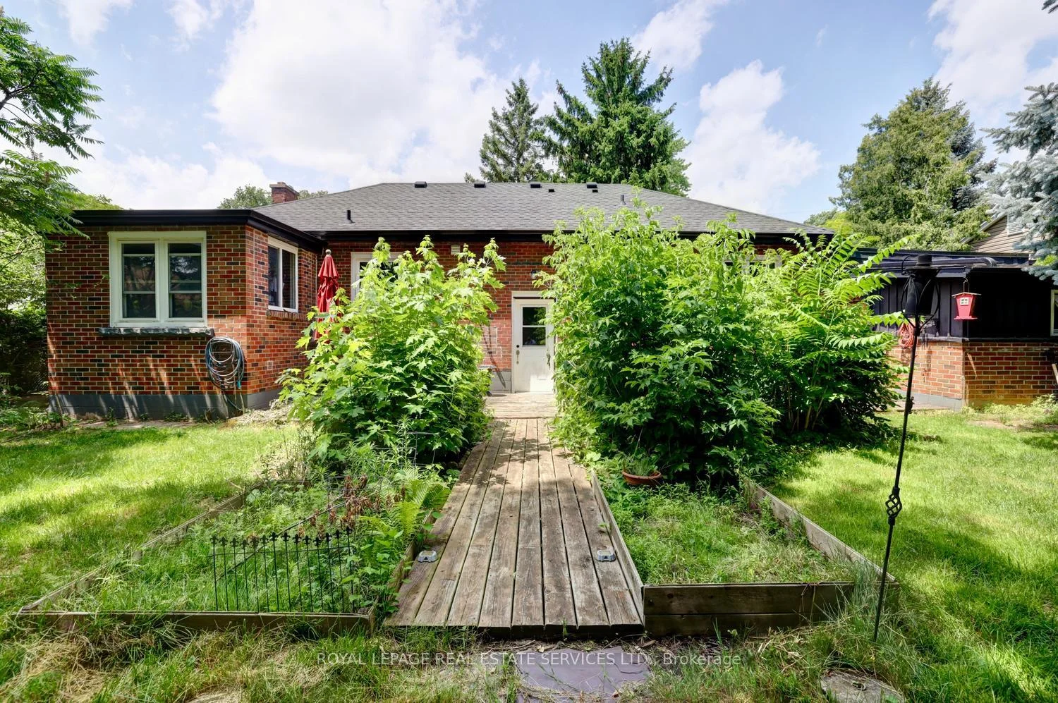 Photo 40 of 1028 Cedar Avenue, Burlington, LaSalle — HOMEH