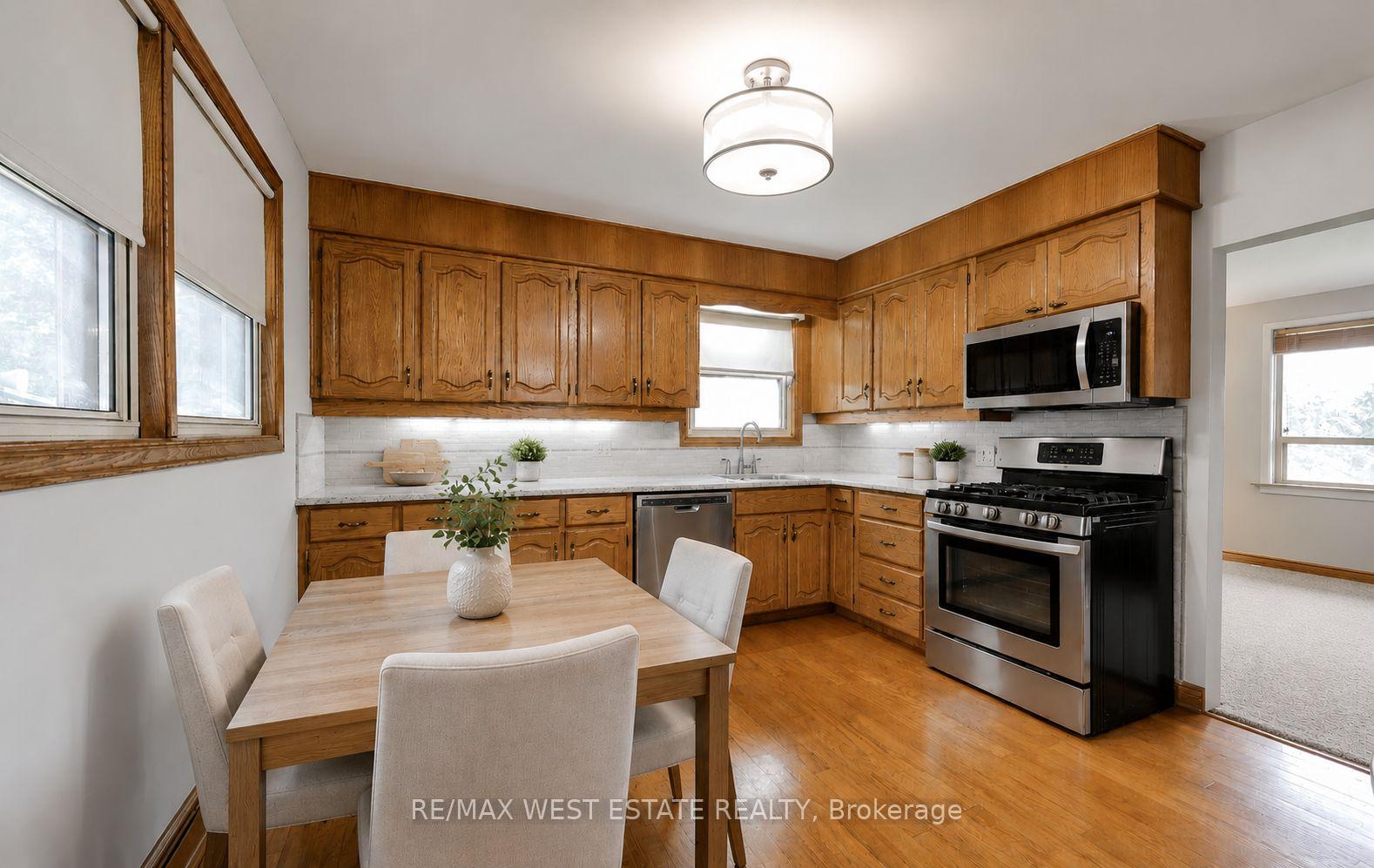 Photo 6 of 17522 Mount Hope Road, Caledon, Palgrave — HOMEH