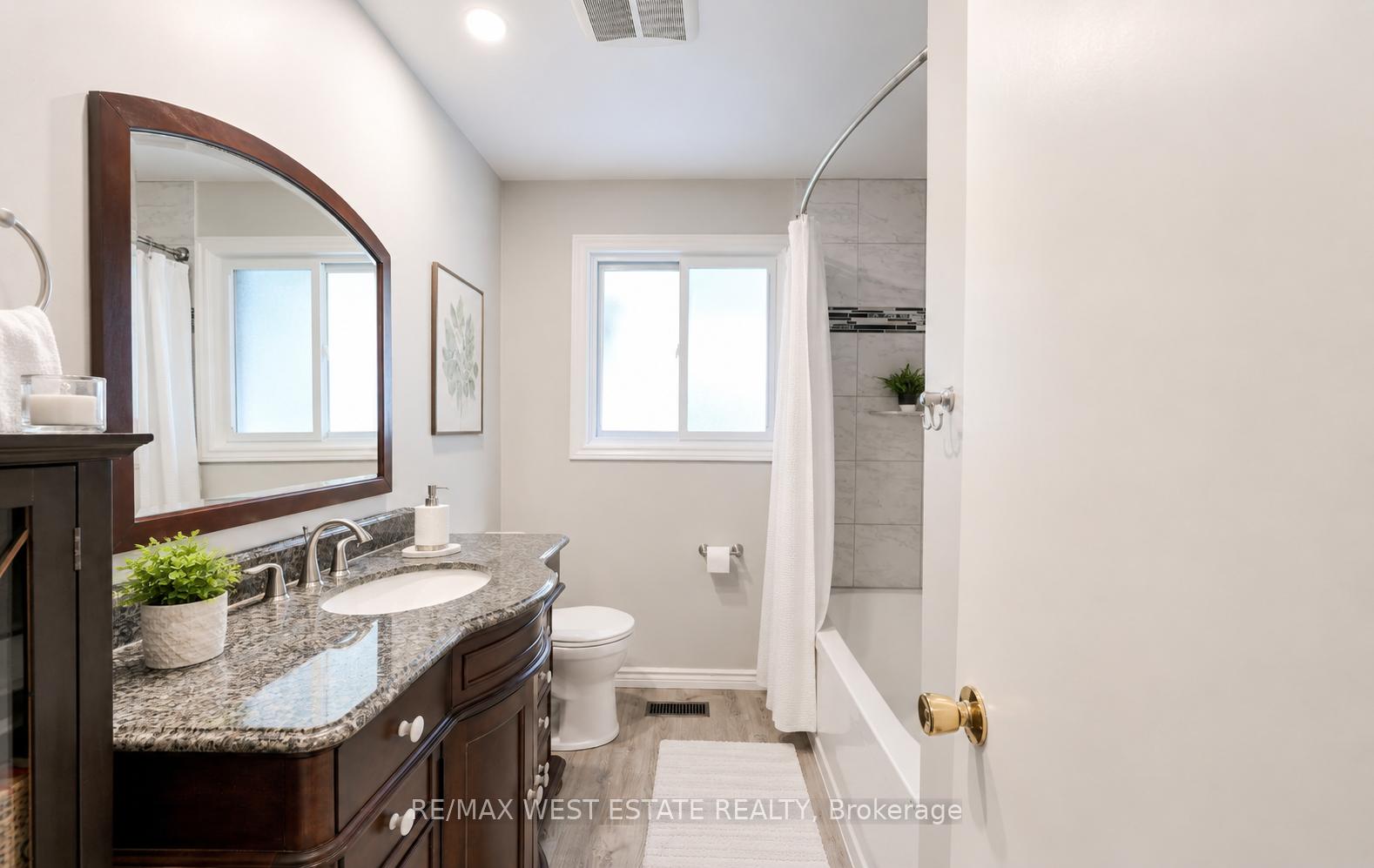 Photo 12 of 17522 Mount Hope Road, Caledon, Palgrave — HOMEH