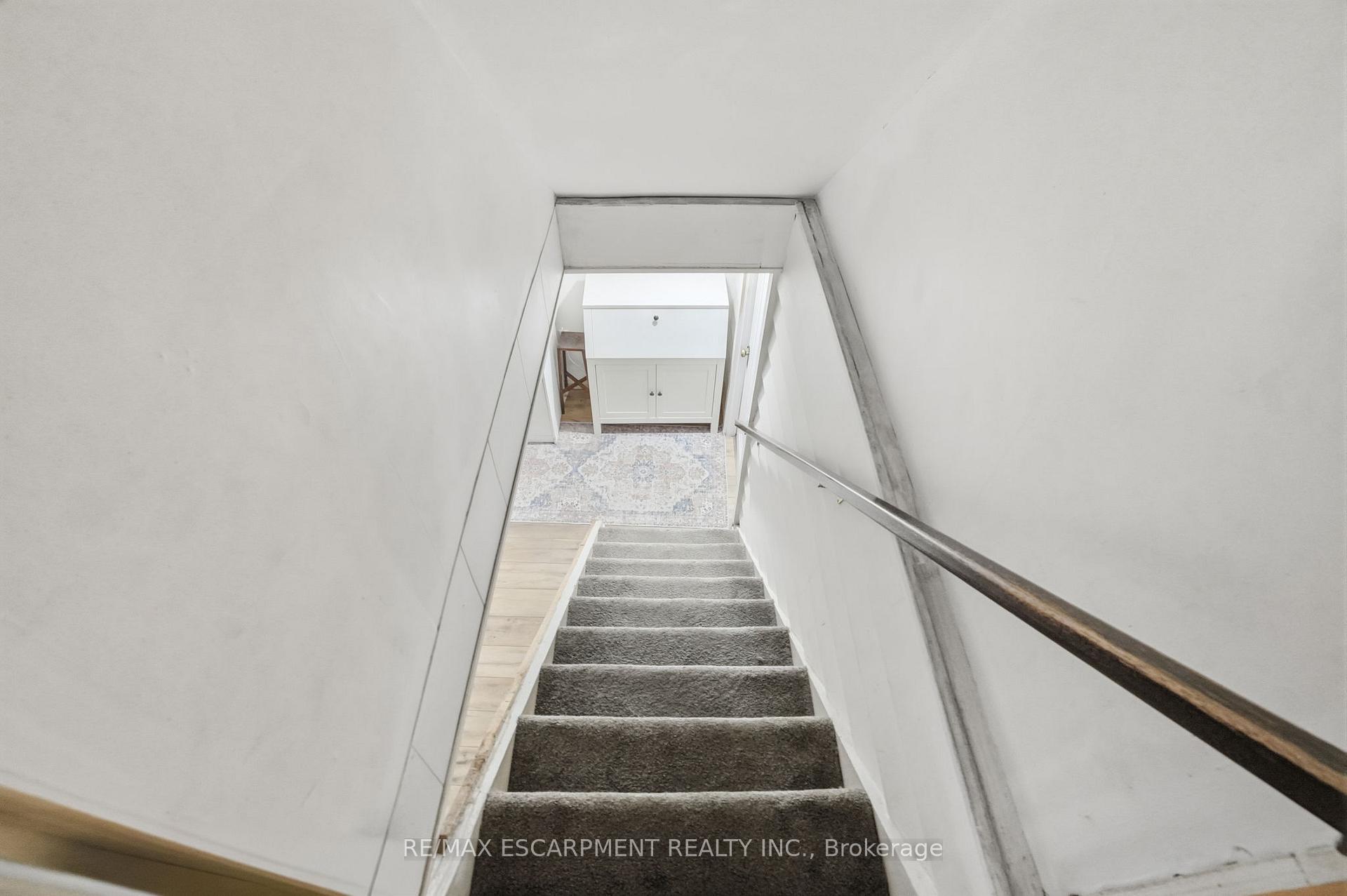 Photo 29 of 19 Victoria Street, Brant, Paris — HOMEH