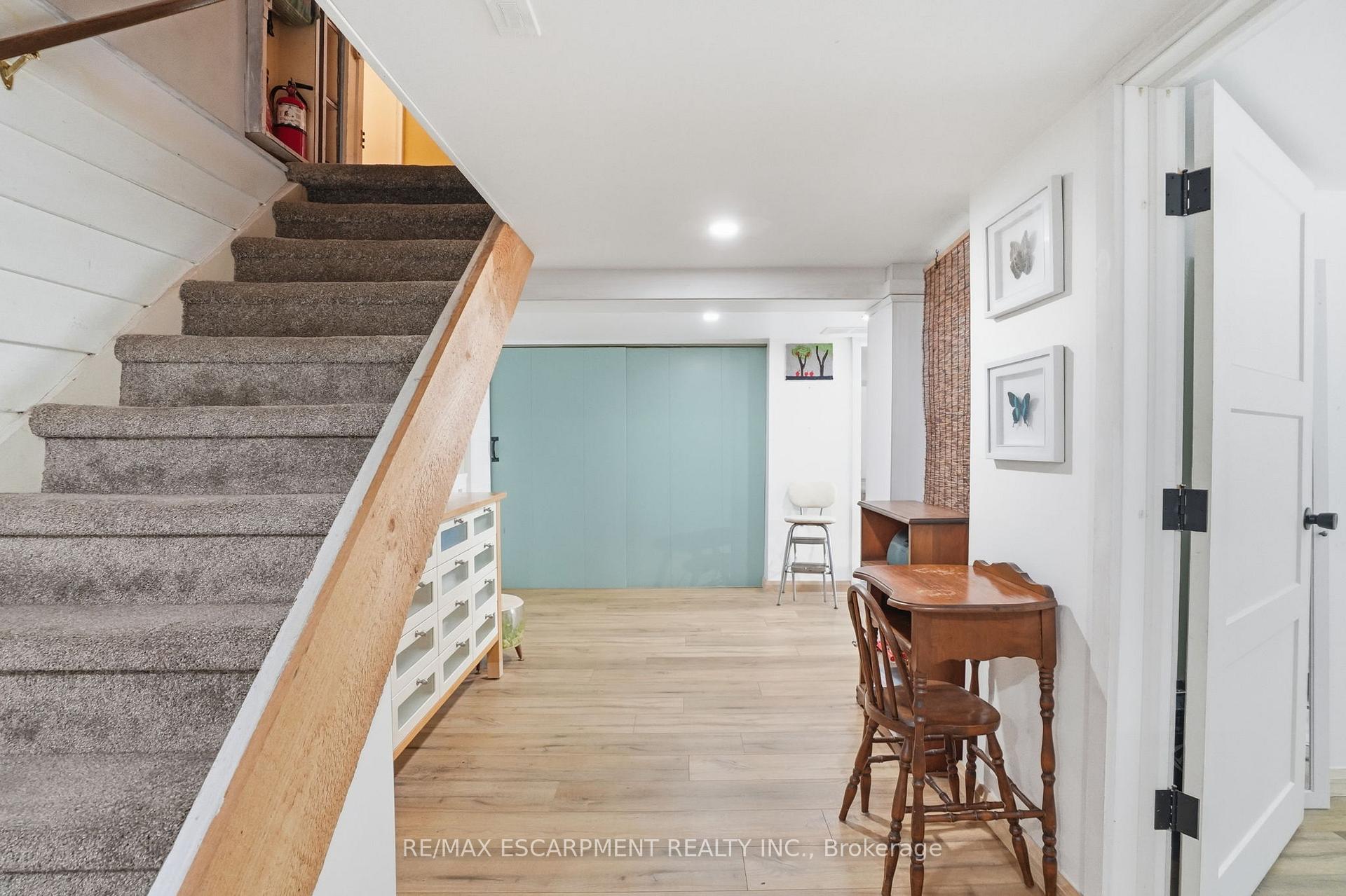 Photo 30 of 19 Victoria Street, Brant, Paris — HOMEH