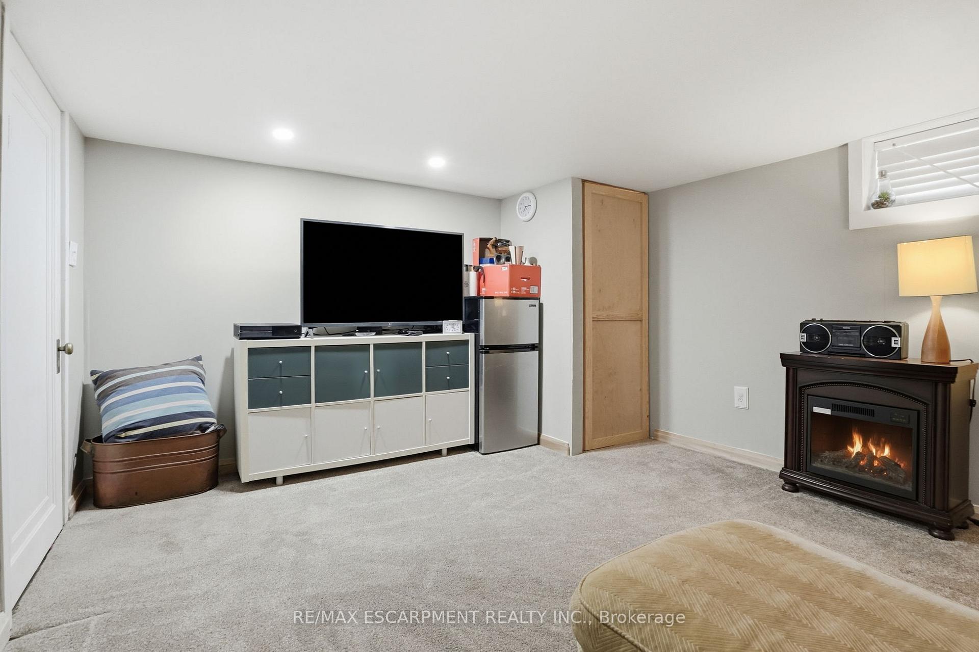 Photo 32 of 19 Victoria Street, Brant, Paris — HOMEH