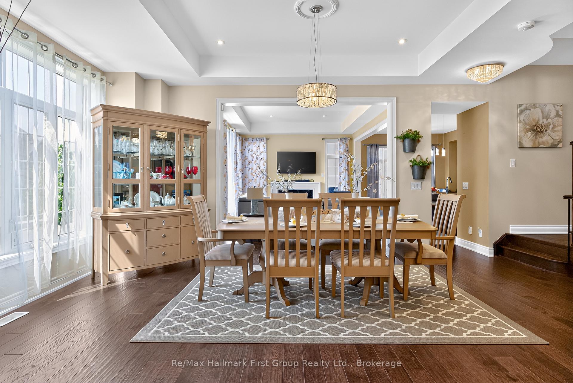 Photo 8 of 22 Hayeraft Street, Whitby, Rural Whitby — HOMEH