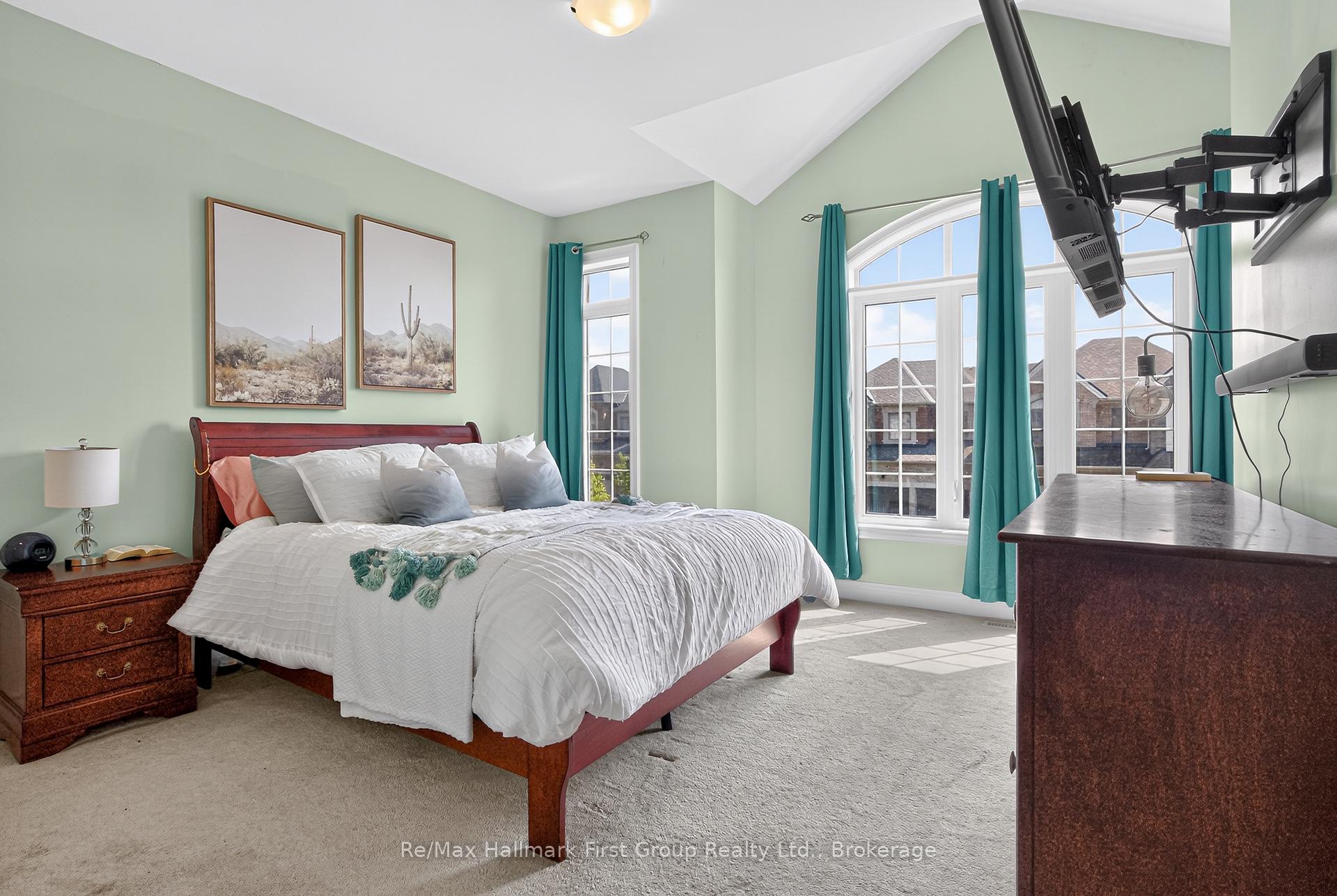 Photo 24 of 22 Hayeraft Street, Whitby, Rural Whitby — HOMEH