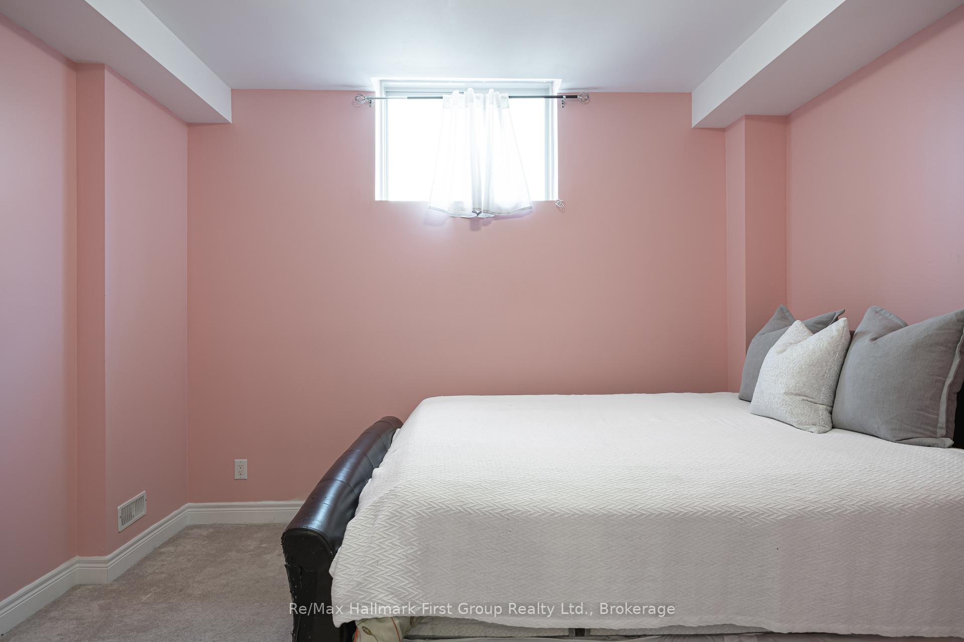 Photo 44 of 22 Hayeraft Street, Whitby, Rural Whitby — HOMEH