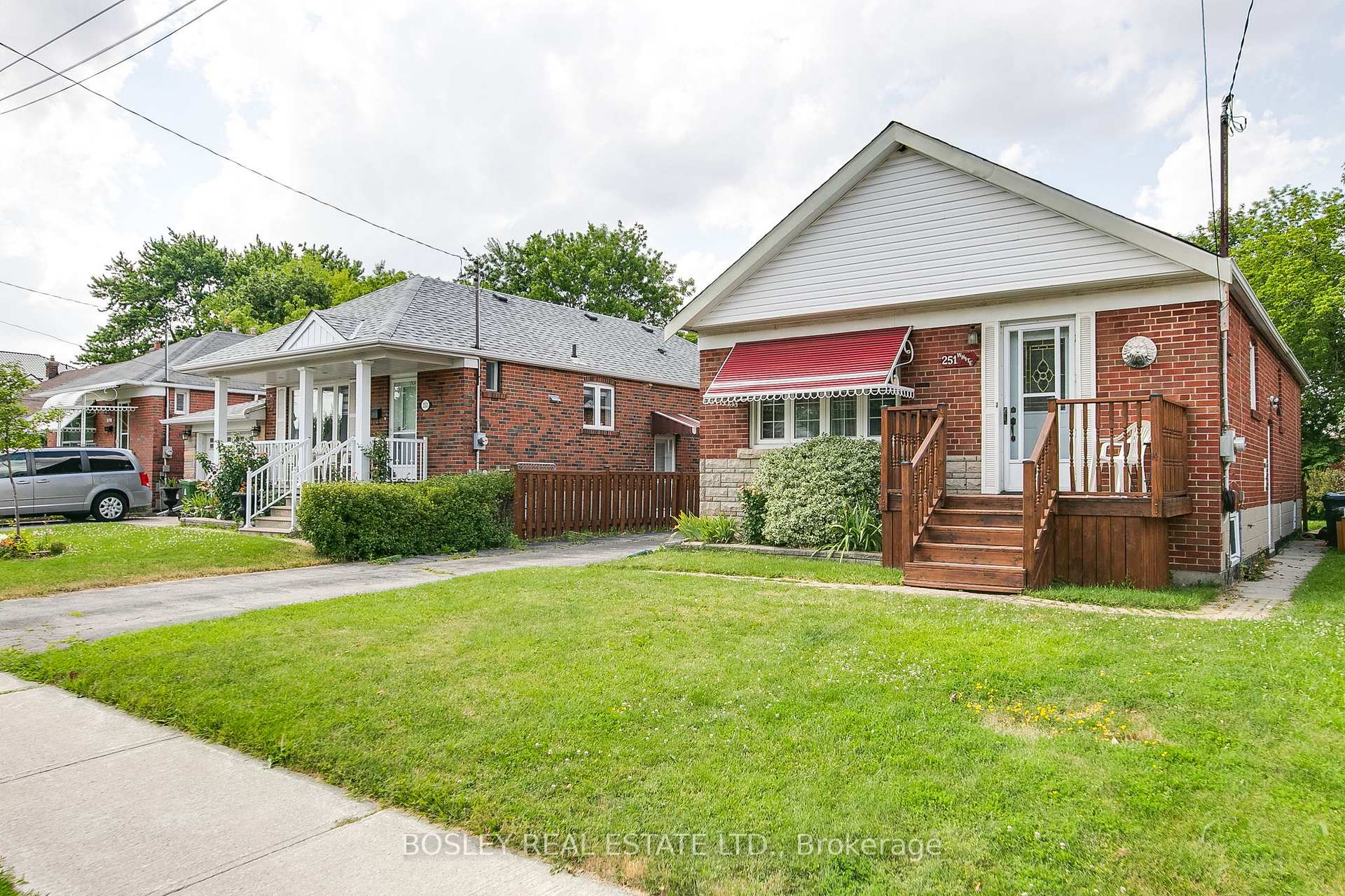 Photo 3 of 251 Ellington Drive, Scarborough, Wexford-Maryvale — HOMEH