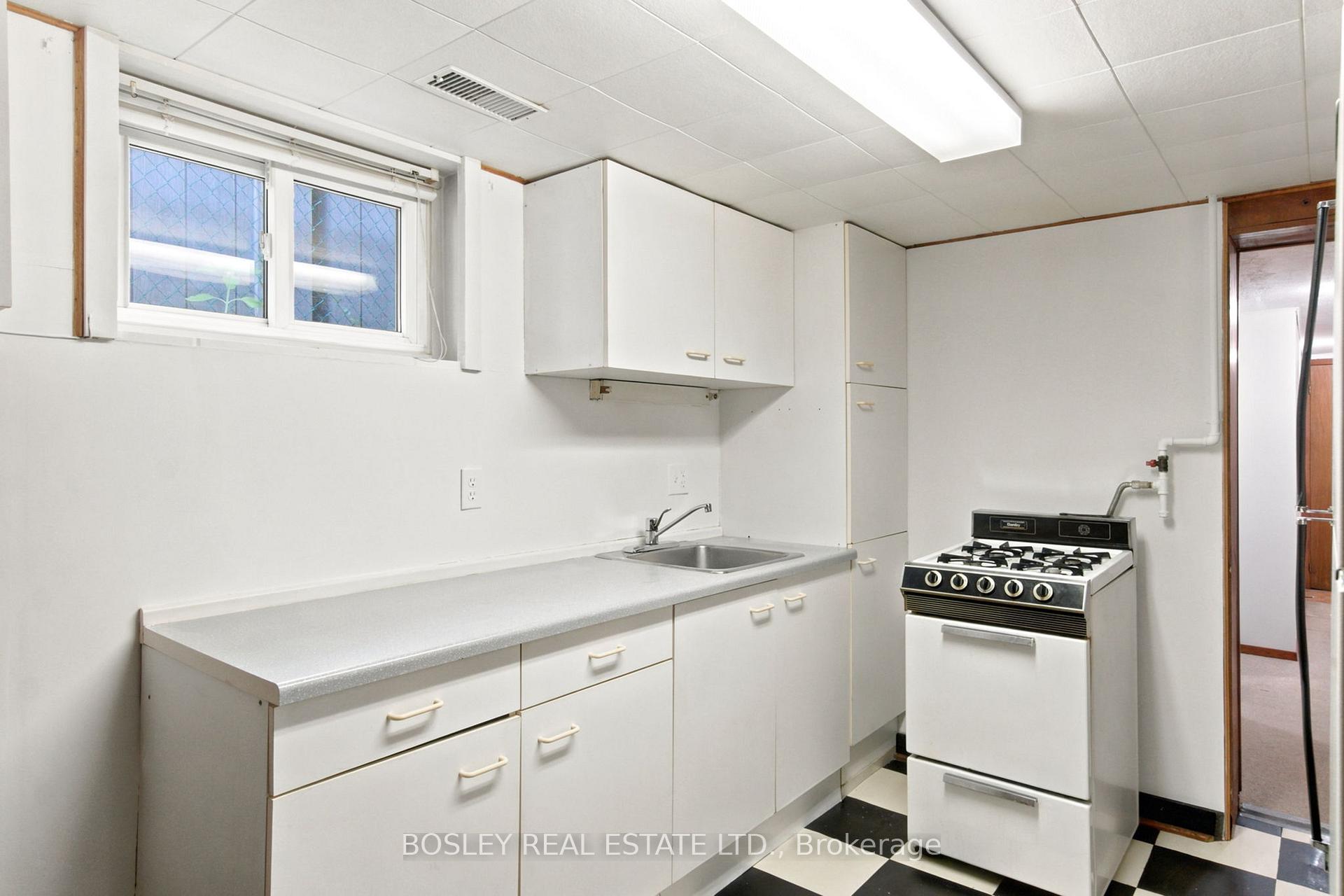 Photo 34 of 251 Ellington Drive, Scarborough, Wexford-Maryvale — HOMEH