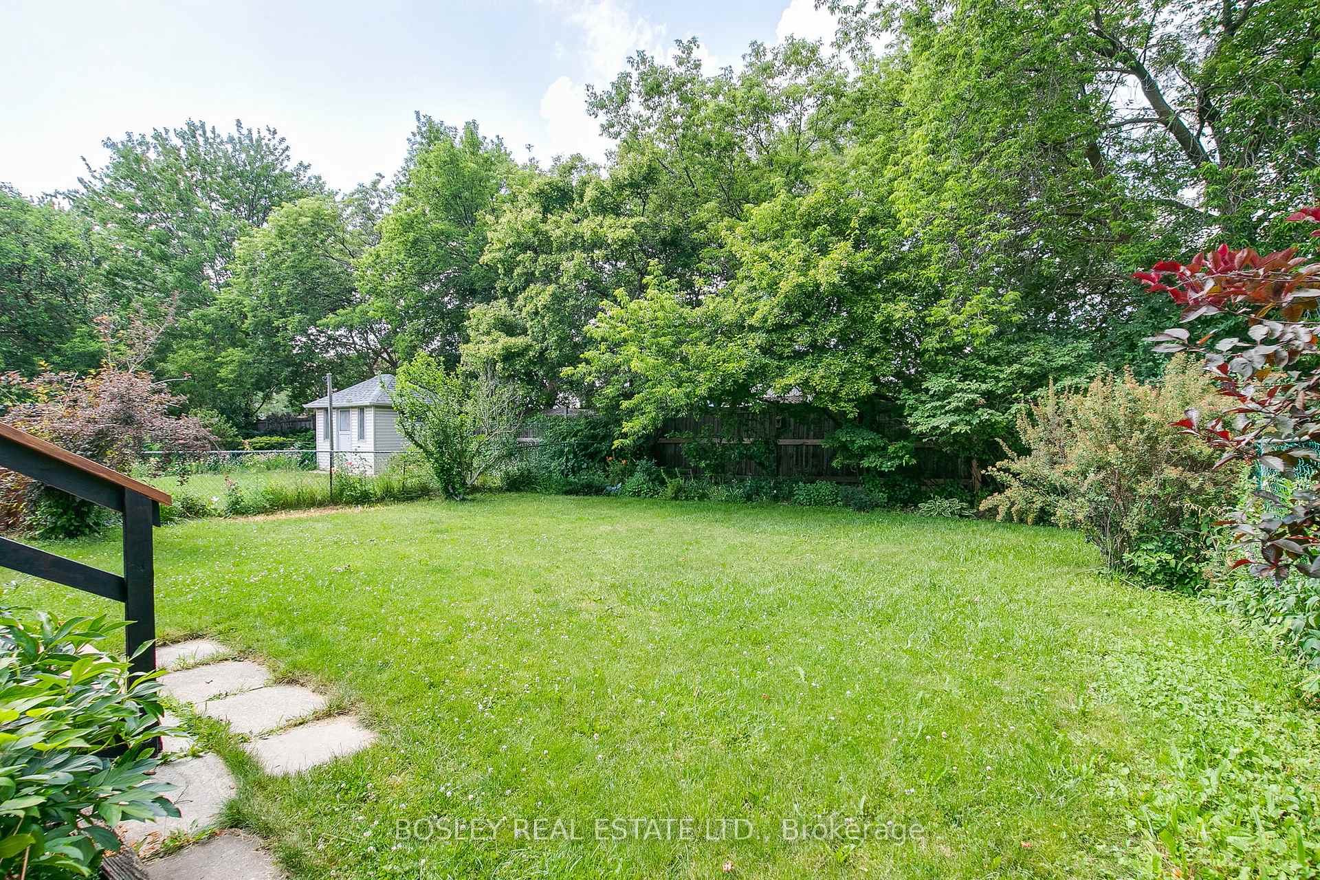 Photo 37 of 251 Ellington Drive, Scarborough, Wexford-Maryvale — HOMEH