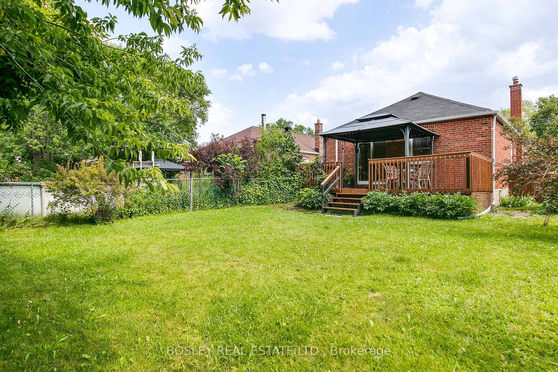Photo 39 of 251 Ellington Drive, Scarborough, Wexford-Maryvale — HOMEH