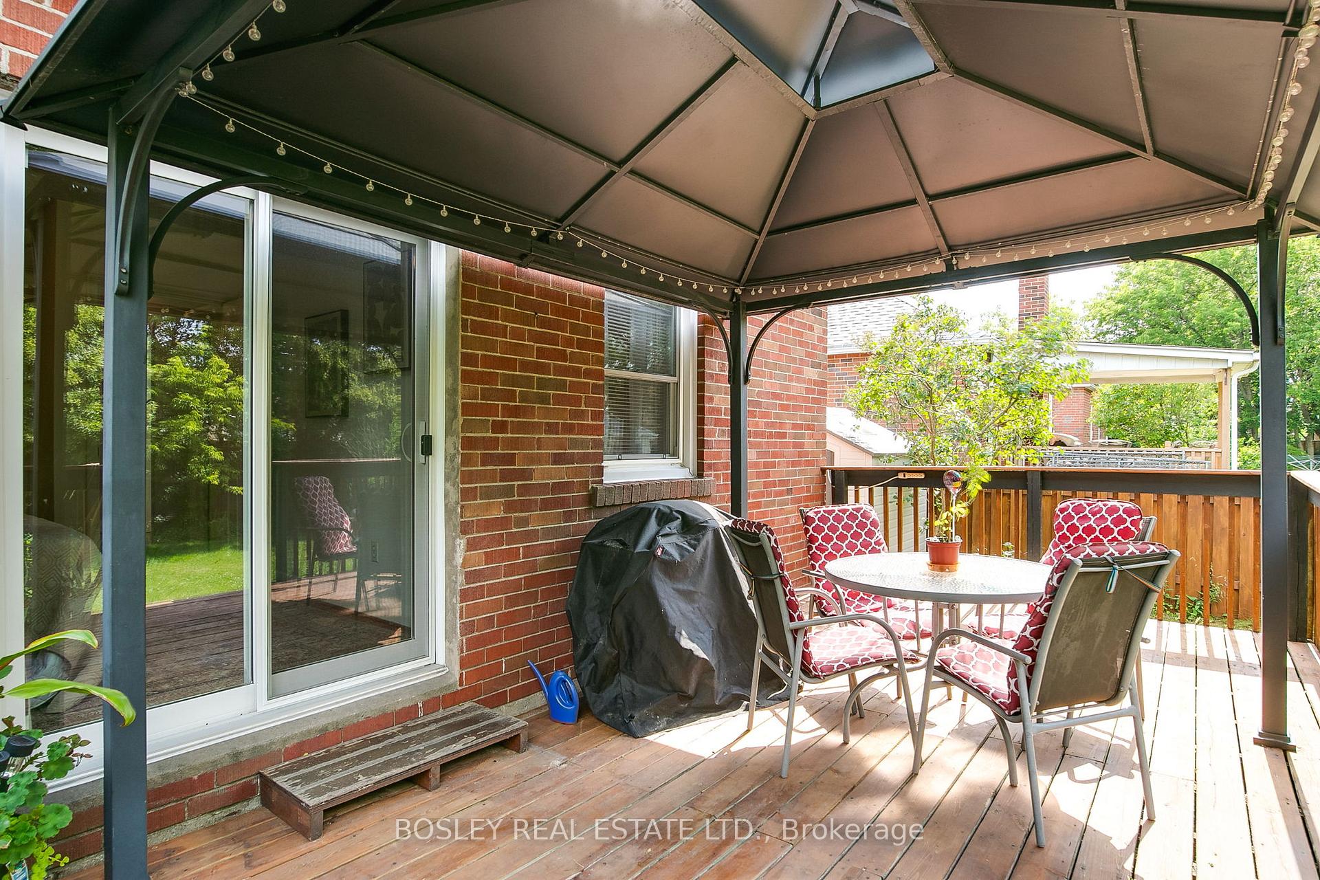 Photo 43 of 251 Ellington Drive, Scarborough, Wexford-Maryvale — HOMEH