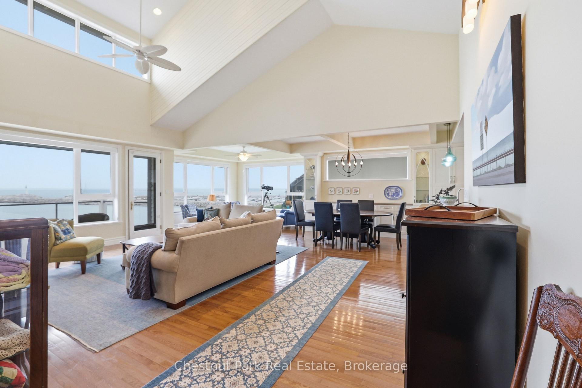 Photo 15 of 504 Mariners Way, Collingwood — HOMEH