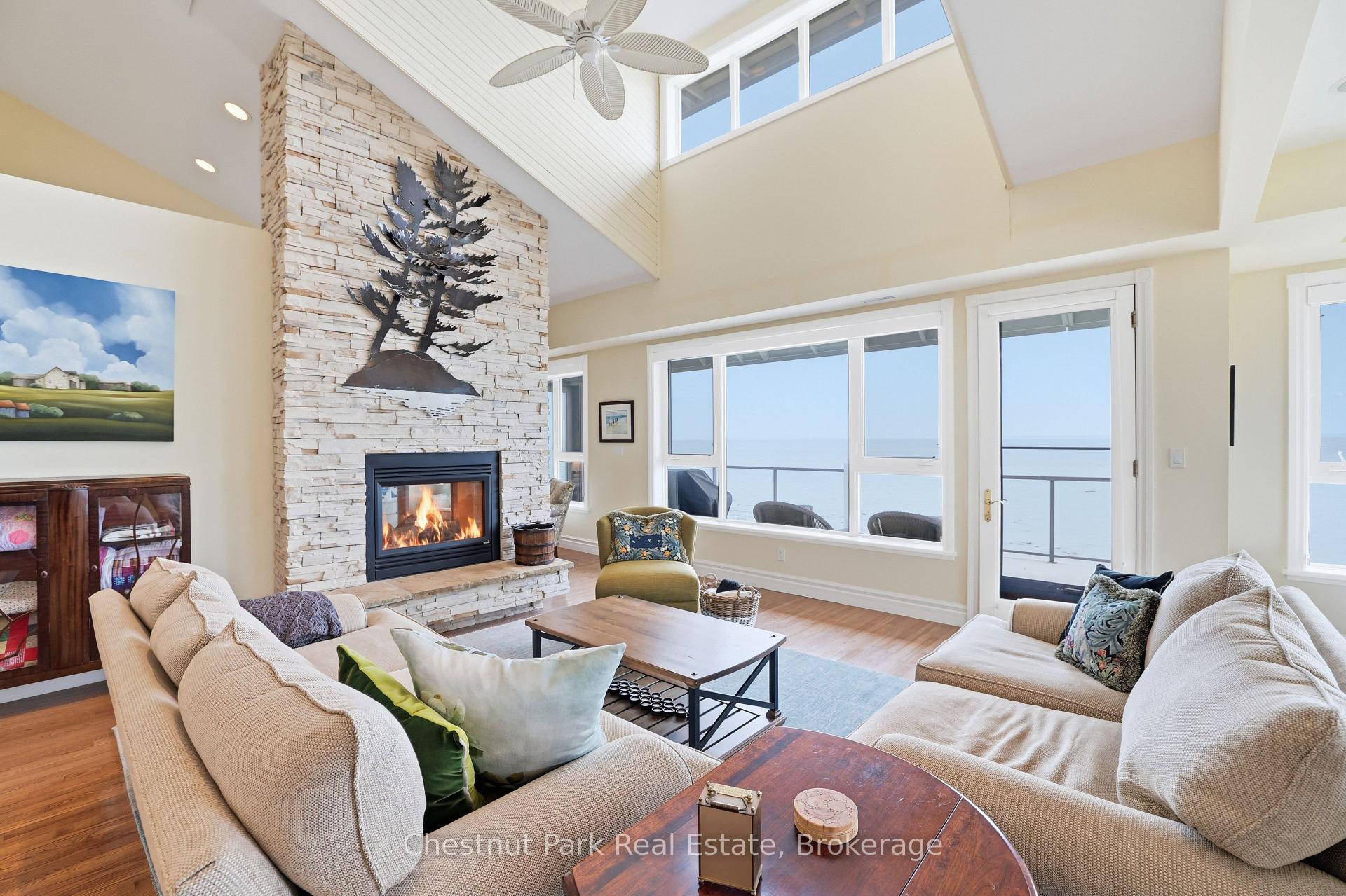 Photo 18 of 504 Mariners Way, Collingwood — HOMEH