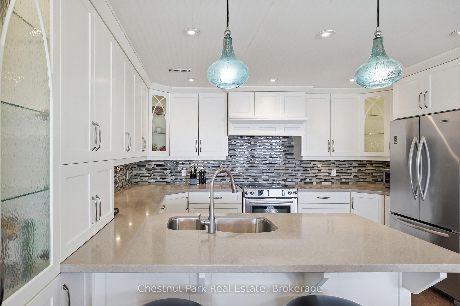 Photo 23 of 504 Mariners Way, Collingwood — HOMEH