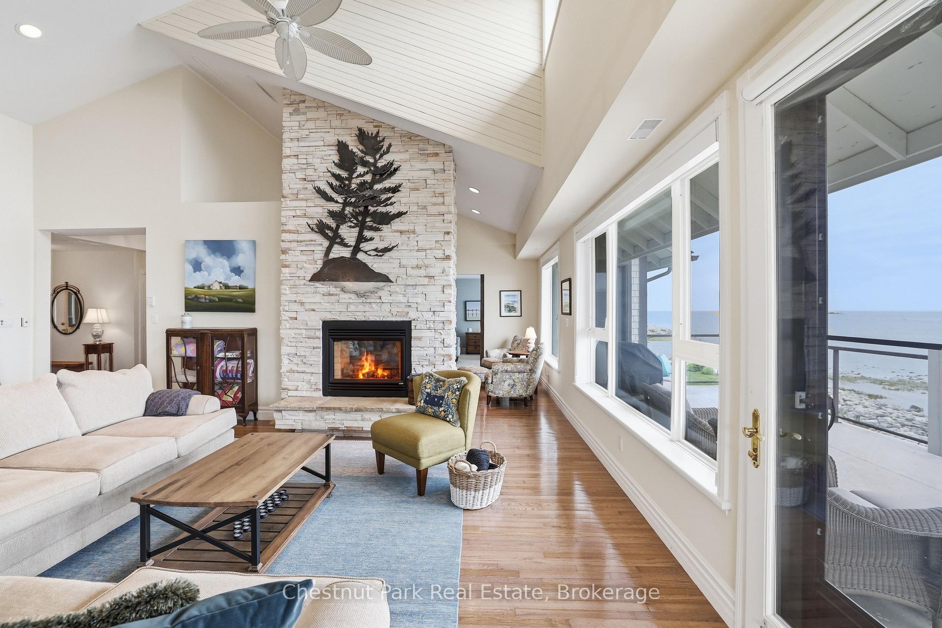 Photo 36 of 504 Mariners Way, Collingwood — HOMEH