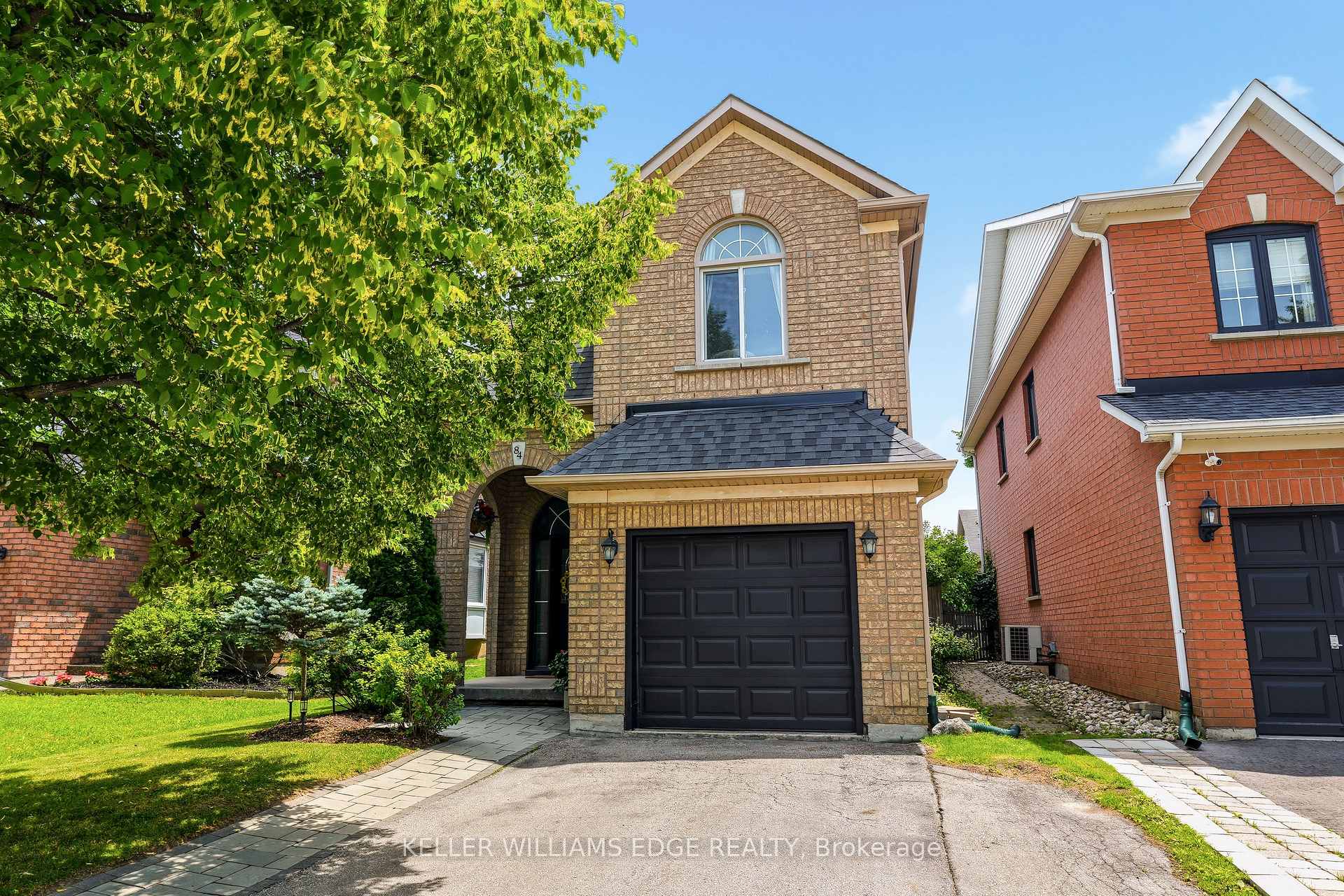 Photo 1 of 84 Rockhaven Lane, Hamilton, Waterdown — HOMEH