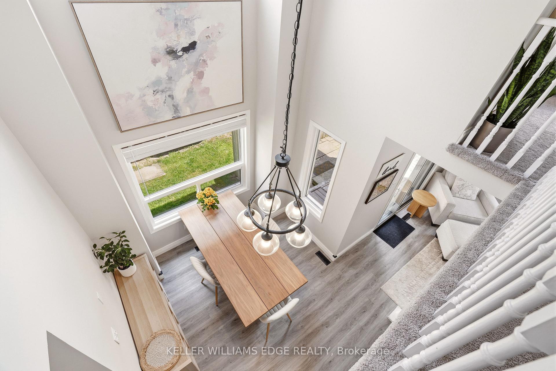 Photo 6 of 84 Rockhaven Lane, Hamilton, Waterdown — HOMEH