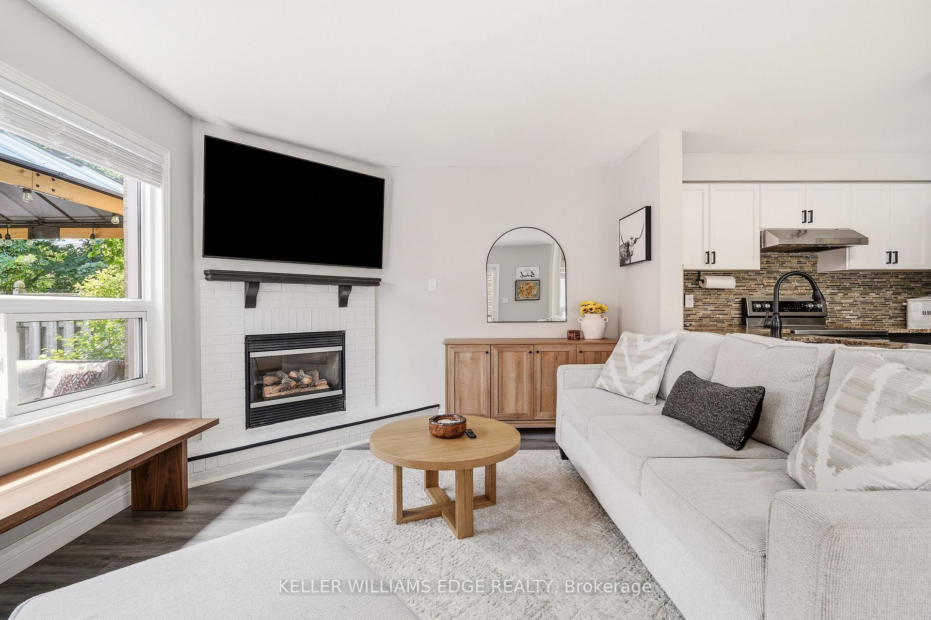 Photo 9 of 84 Rockhaven Lane, Hamilton, Waterdown — HOMEH