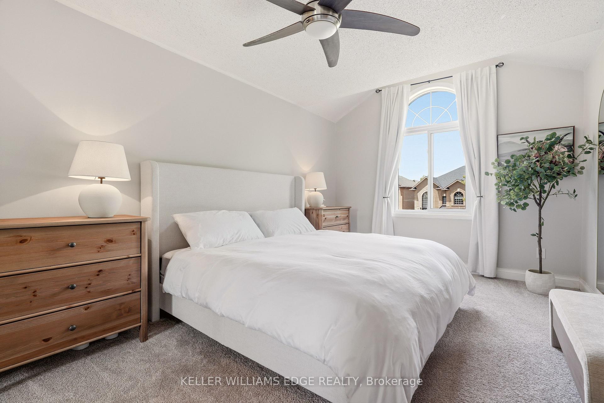 Photo 23 of 84 Rockhaven Lane, Hamilton, Waterdown — HOMEH