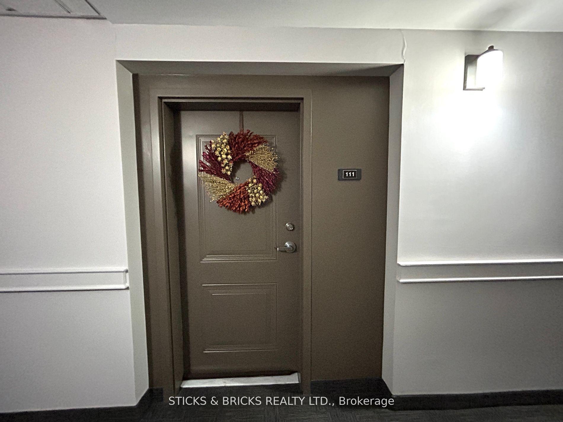 Photo 3 of Unit 111, 4644 Pettit Avenue, Niagara Falls, Morrison — HOMEH