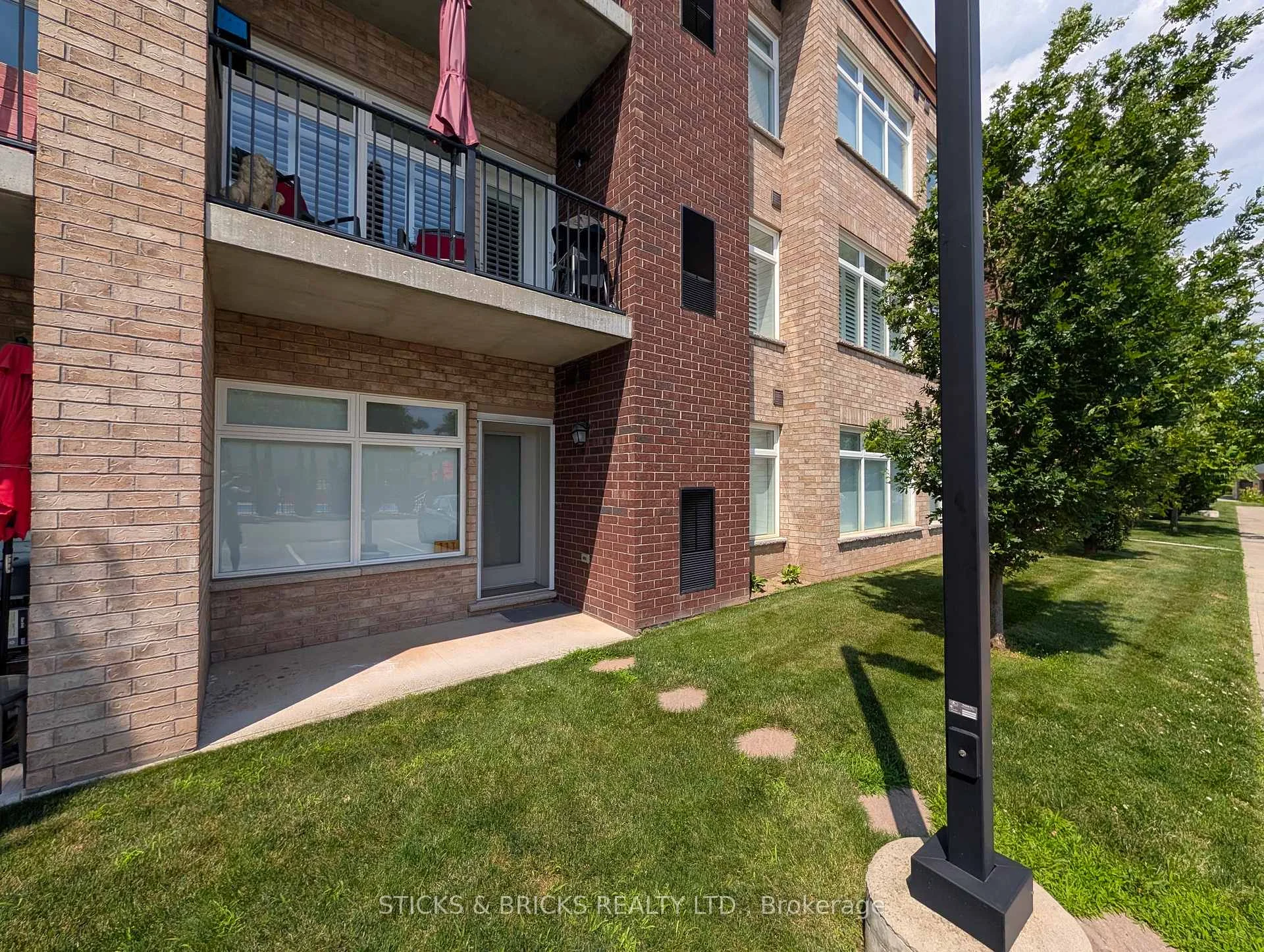 Photo 16 of Unit 111, 4644 Pettit Avenue, Niagara Falls, Morrison — HOMEH