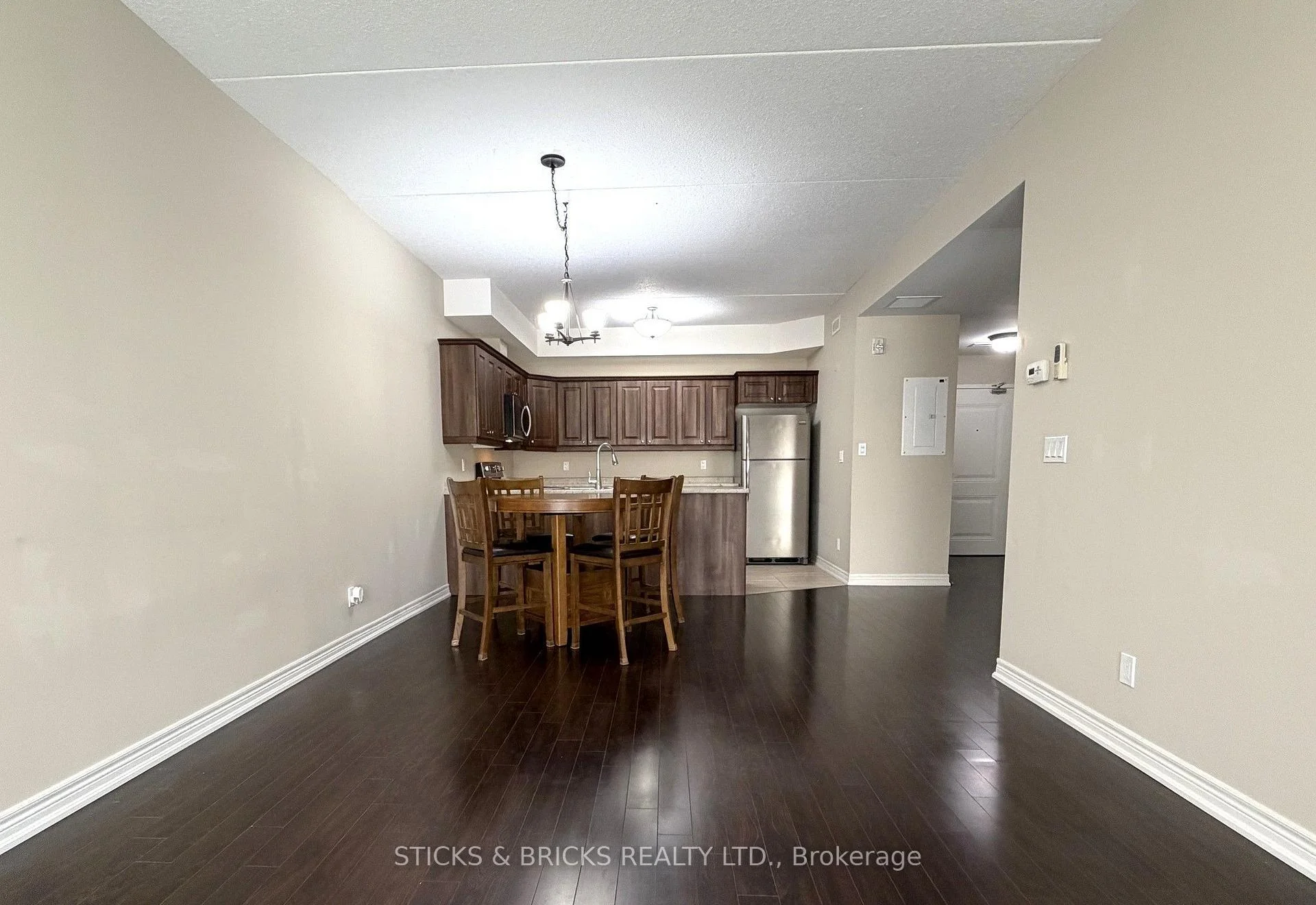 Photo 27 of Unit 111, 4644 Pettit Avenue, Niagara Falls, Morrison — HOMEH