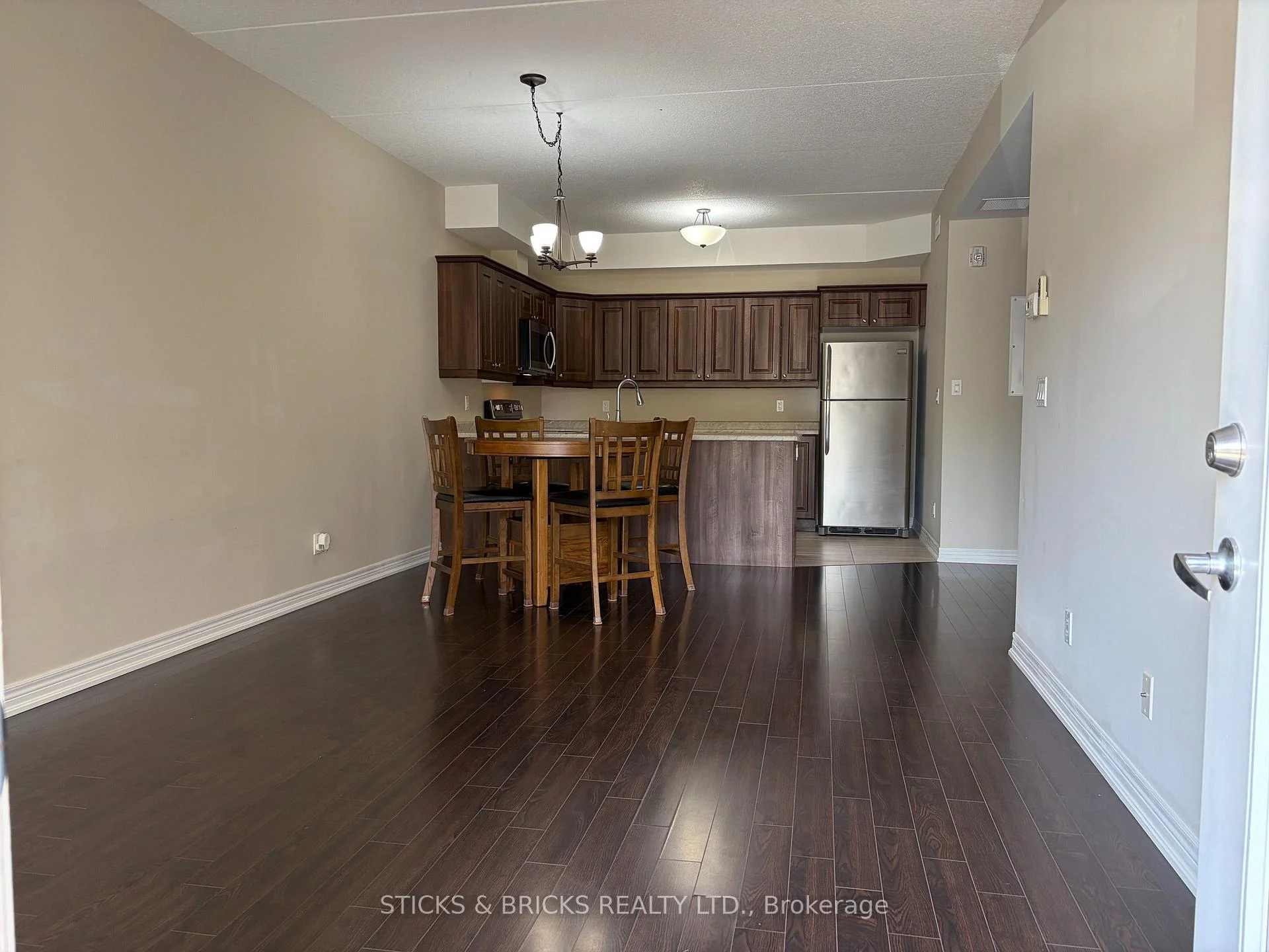 Photo 9 of Unit 111, 4644 Pettit Avenue, Niagara Falls, Morrison — HOMEH