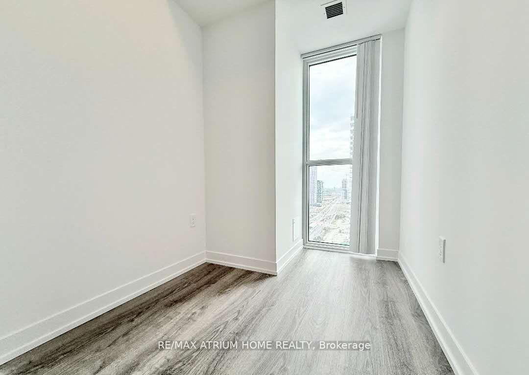 Photo 10 of Unit 3915, 195 Commerce Street, Vaughan, Vaughan Corporate Centre — HOMEH