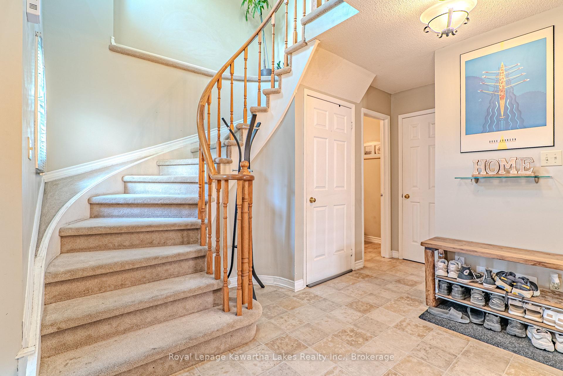 Photo 7 of 38 Lipton Crescent, Whitby, Pringle Creek — HOMEH