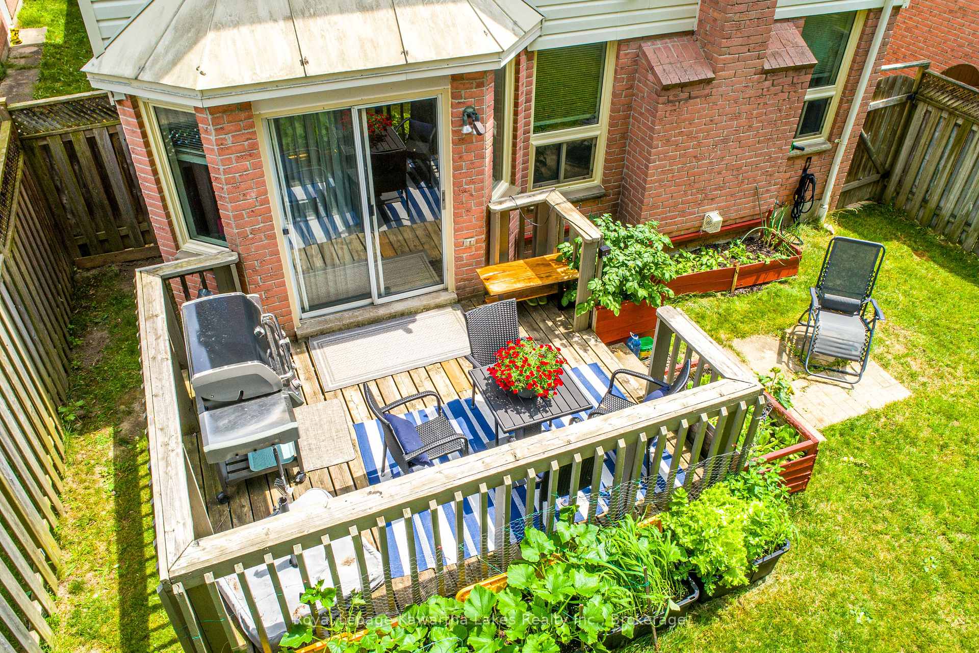 Photo 27 of 38 Lipton Crescent, Whitby, Pringle Creek — HOMEH