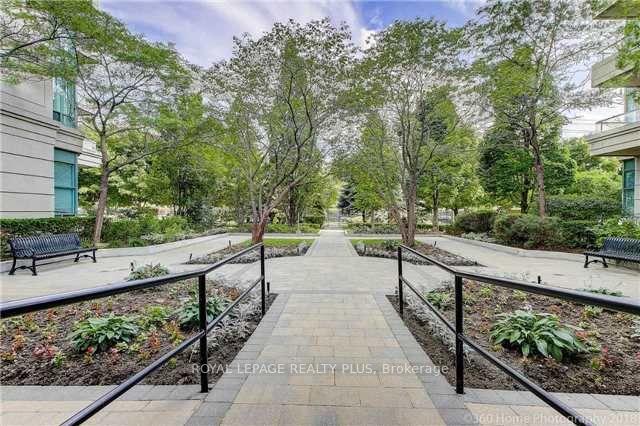 Photo 4 of Unit PH 409, 5 Emerald Lane, Vaughan, Crestwood-Springfarm-Yorkhill — HOMEH