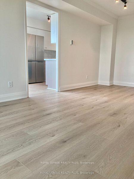 Photo 7 of Unit PH 409, 5 Emerald Lane, Vaughan, Crestwood-Springfarm-Yorkhill — HOMEH