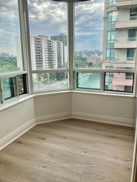Photo 8 of Unit PH 409, 5 Emerald Lane, Vaughan, Crestwood-Springfarm-Yorkhill — HOMEH