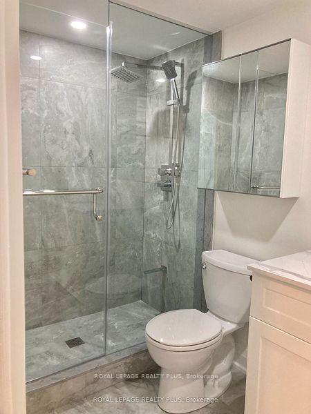 Photo 11 of Unit PH 409, 5 Emerald Lane, Vaughan, Crestwood-Springfarm-Yorkhill — HOMEH
