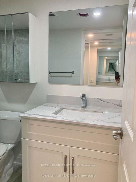 Photo 12 of Unit PH 409, 5 Emerald Lane, Vaughan, Crestwood-Springfarm-Yorkhill — HOMEH