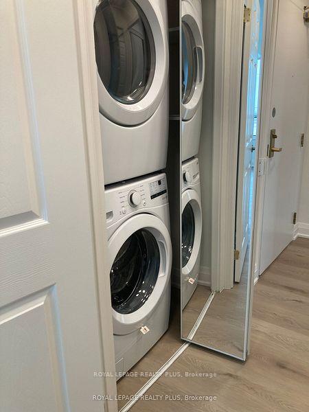 Photo 13 of Unit PH 409, 5 Emerald Lane, Vaughan, Crestwood-Springfarm-Yorkhill — HOMEH