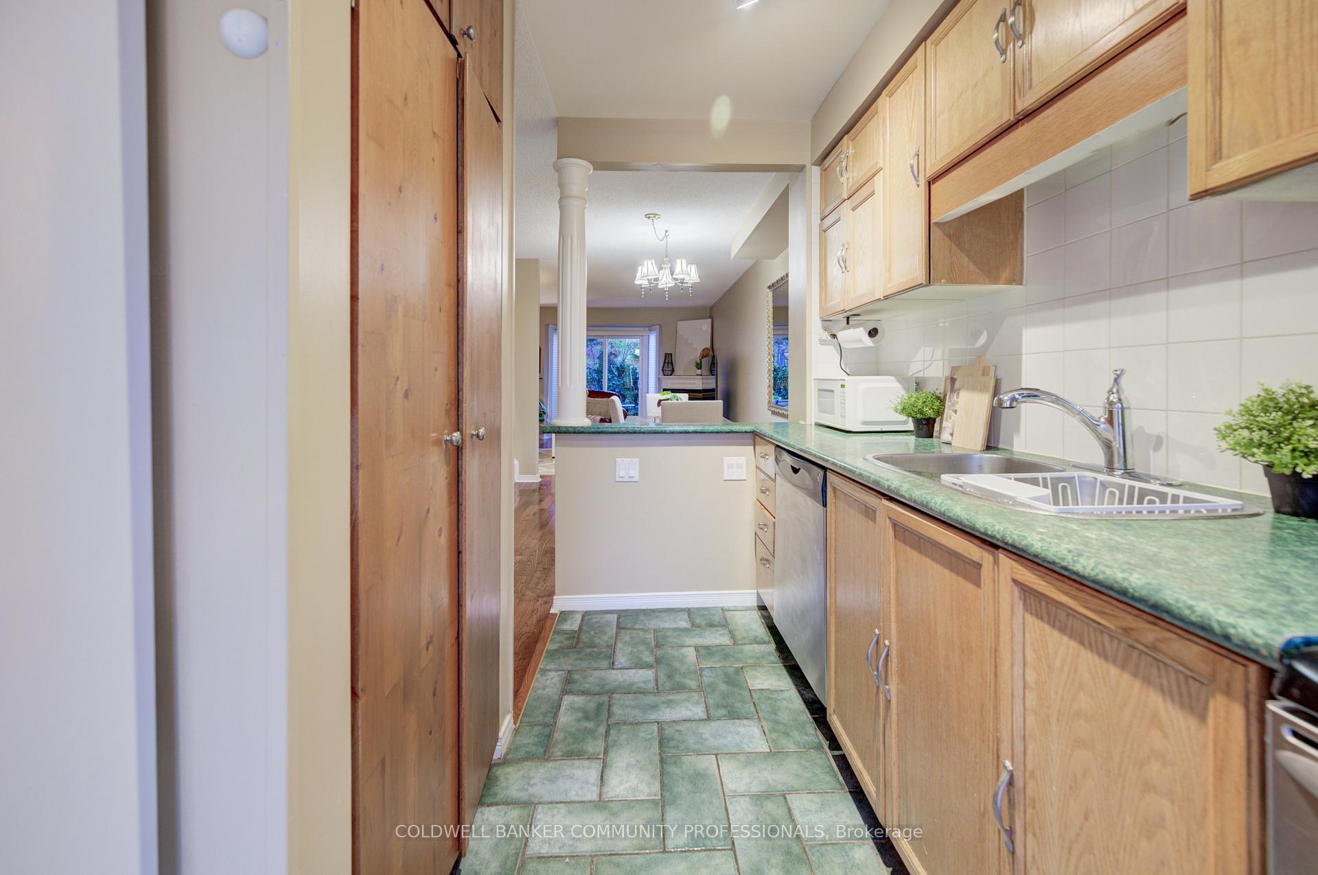 Photo 13 of Unit 128, 895 Maple Avenue, Burlington, Brant — HOMEH