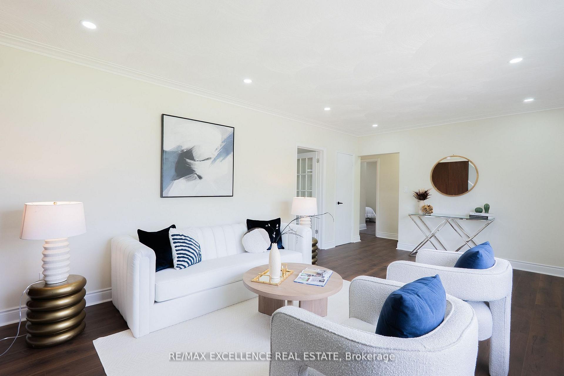 Photo 10 of 431 Delrex Boulevard, Halton Hills, Georgetown — HOMEH