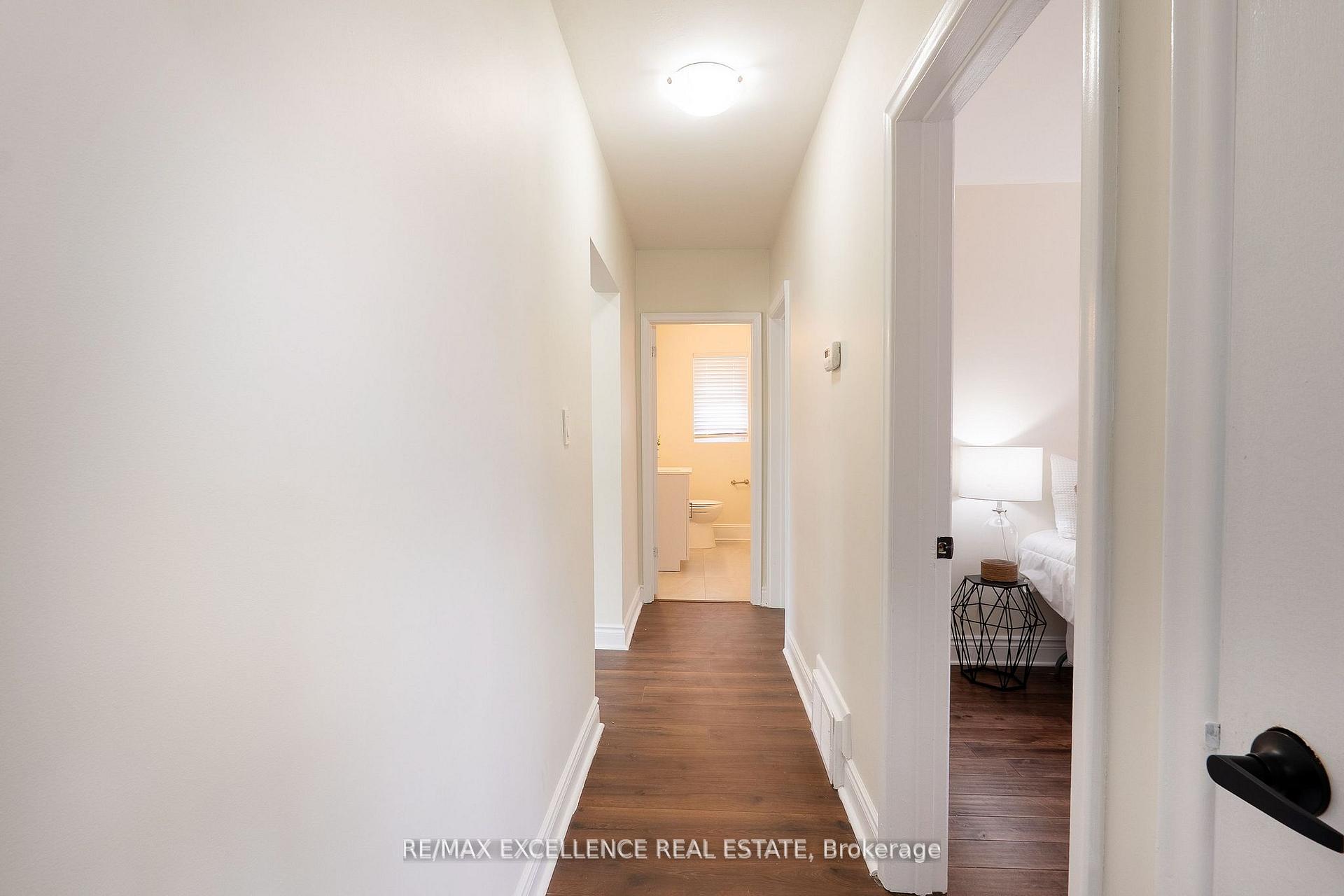Photo 20 of 431 Delrex Boulevard, Halton Hills, Georgetown — HOMEH