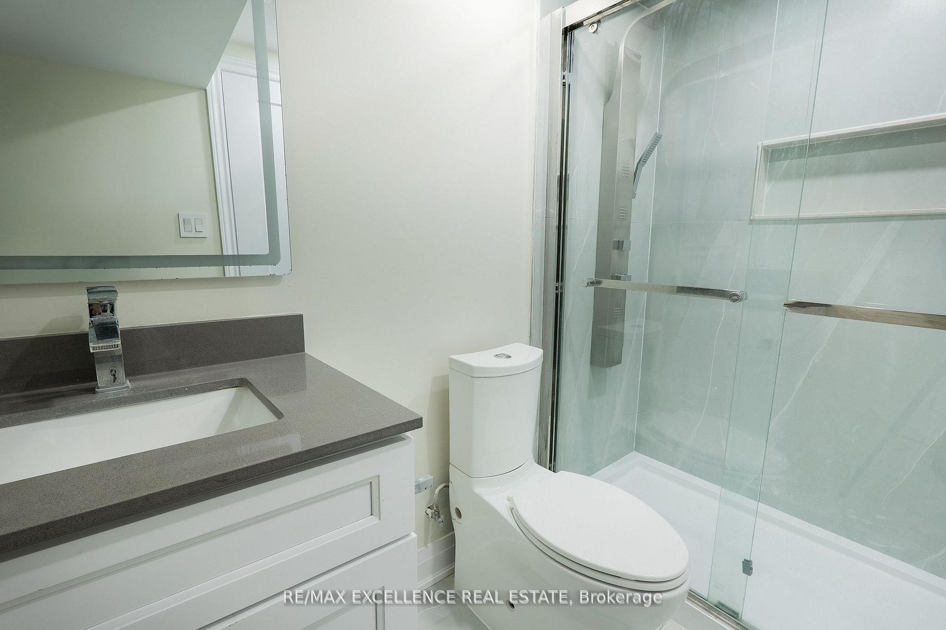 Photo 33 of 431 Delrex Boulevard, Halton Hills, Georgetown — HOMEH